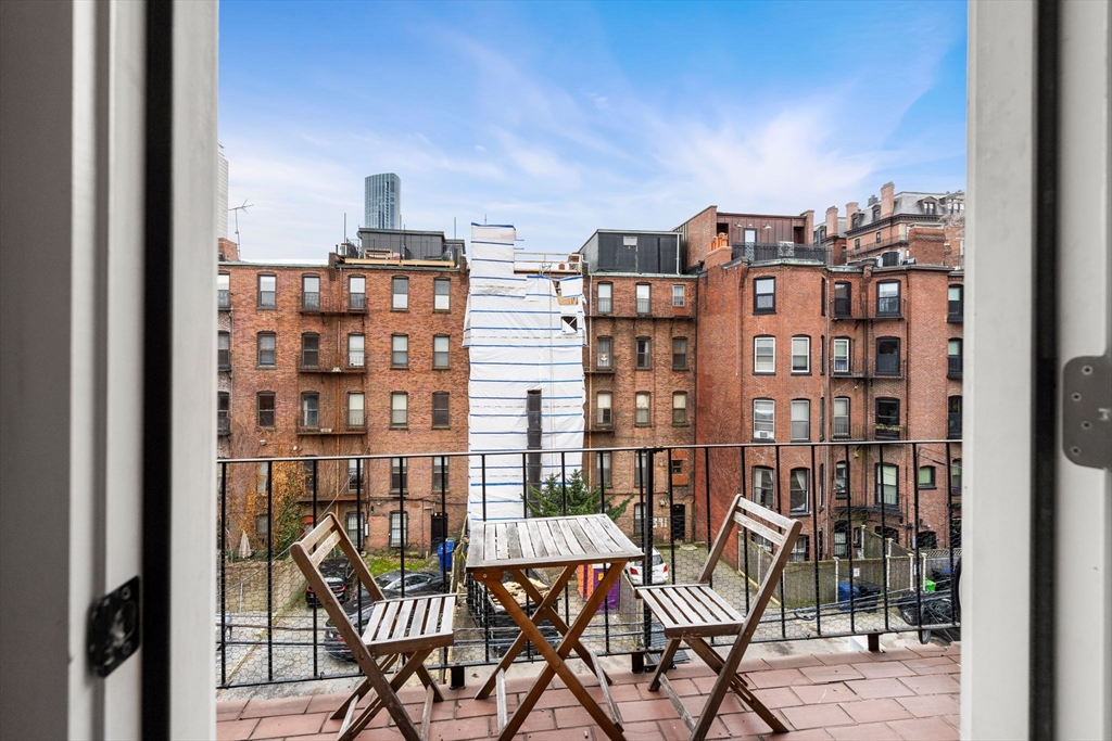 461 Beacon St, Back Bay