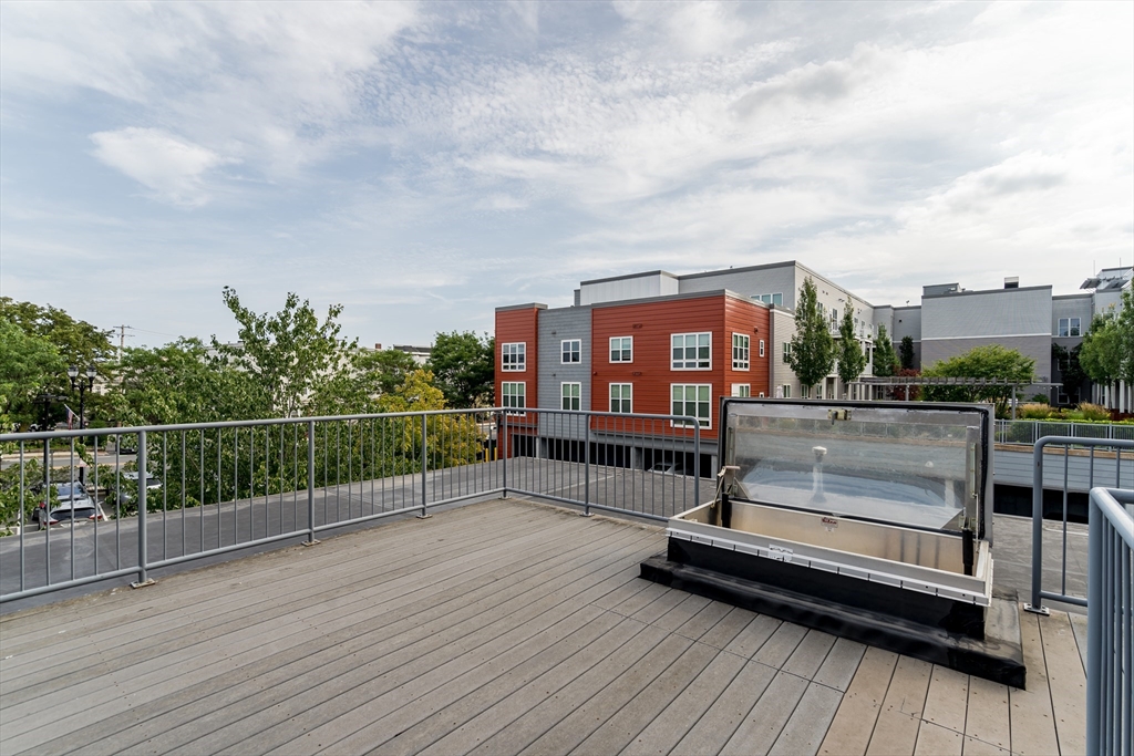 210 Broadway, Everett