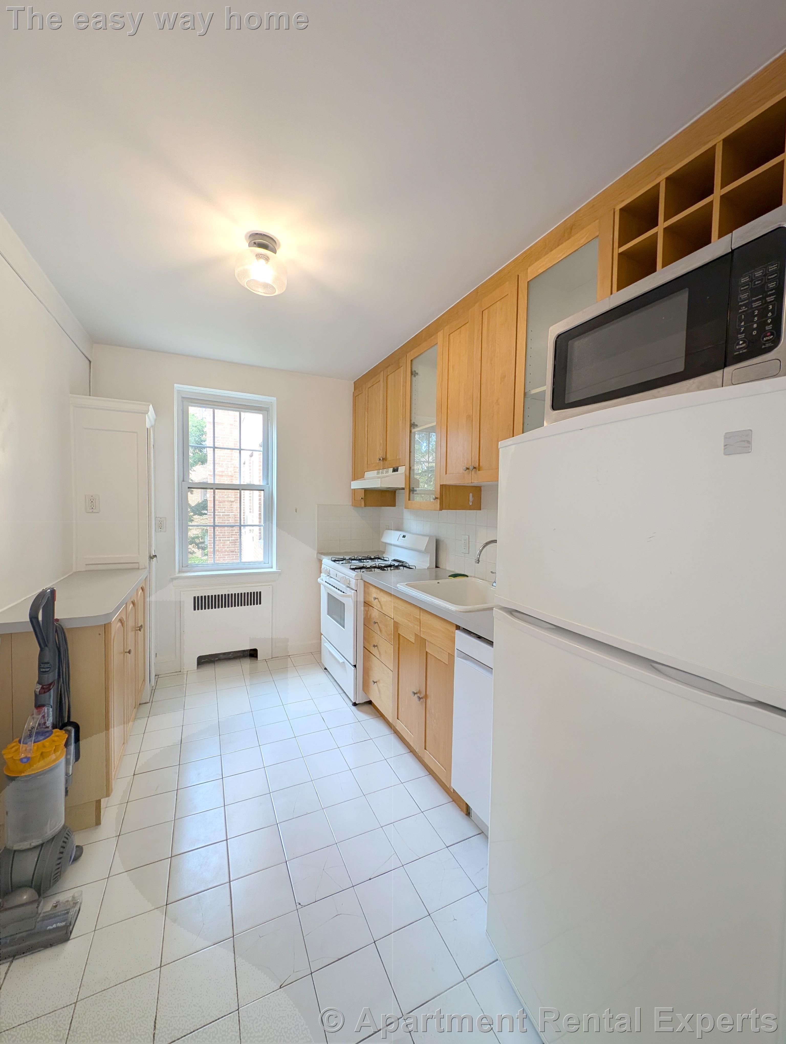 12 Ware St, Mid-Cambridge