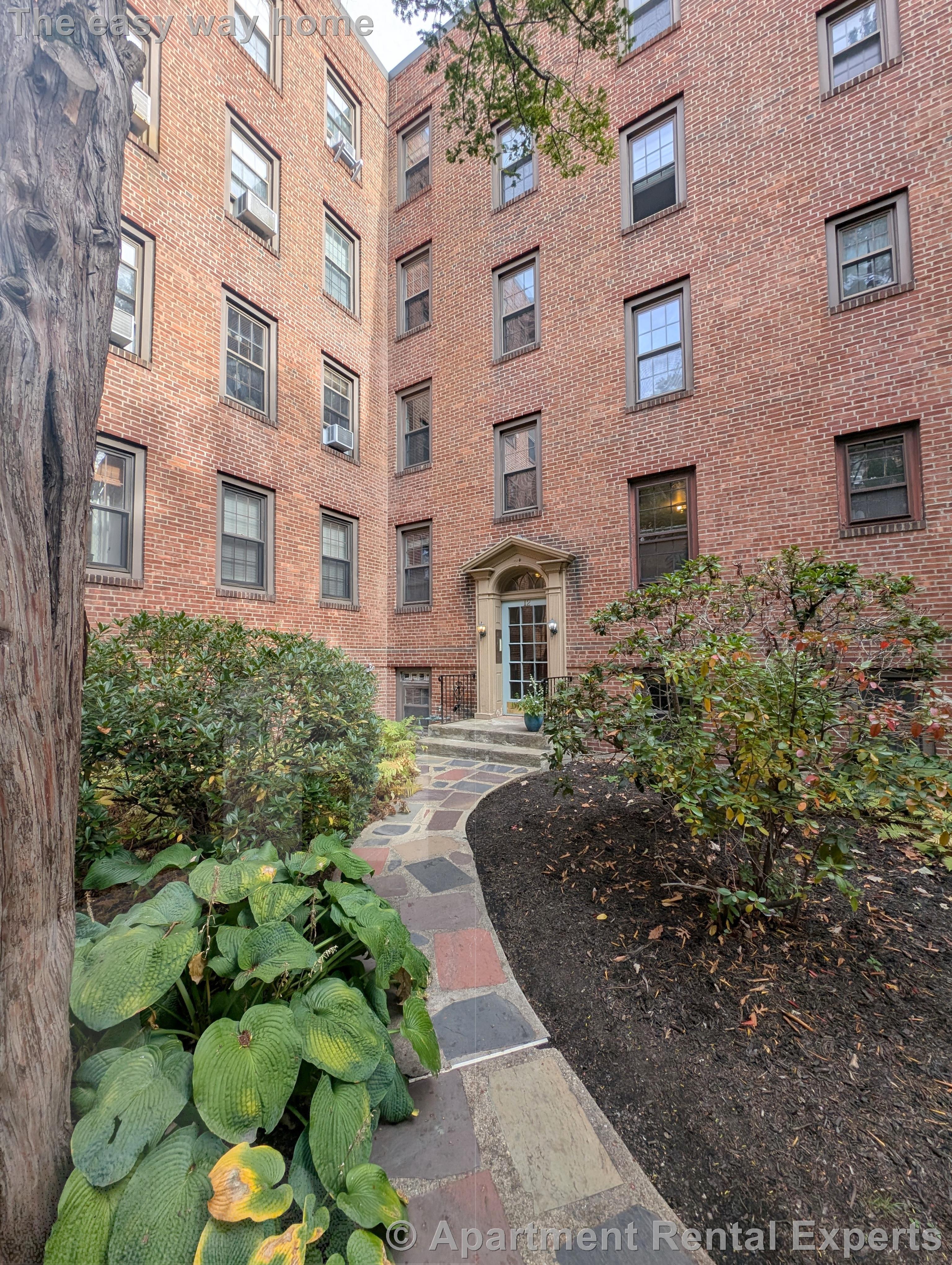 12 Ware St, Mid-Cambridge