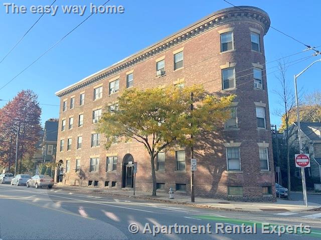 269 Huron Ave, Huron Village