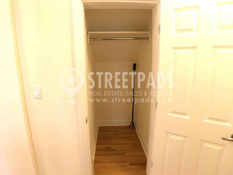 1 Langdon Sq, Neighborhood Nine