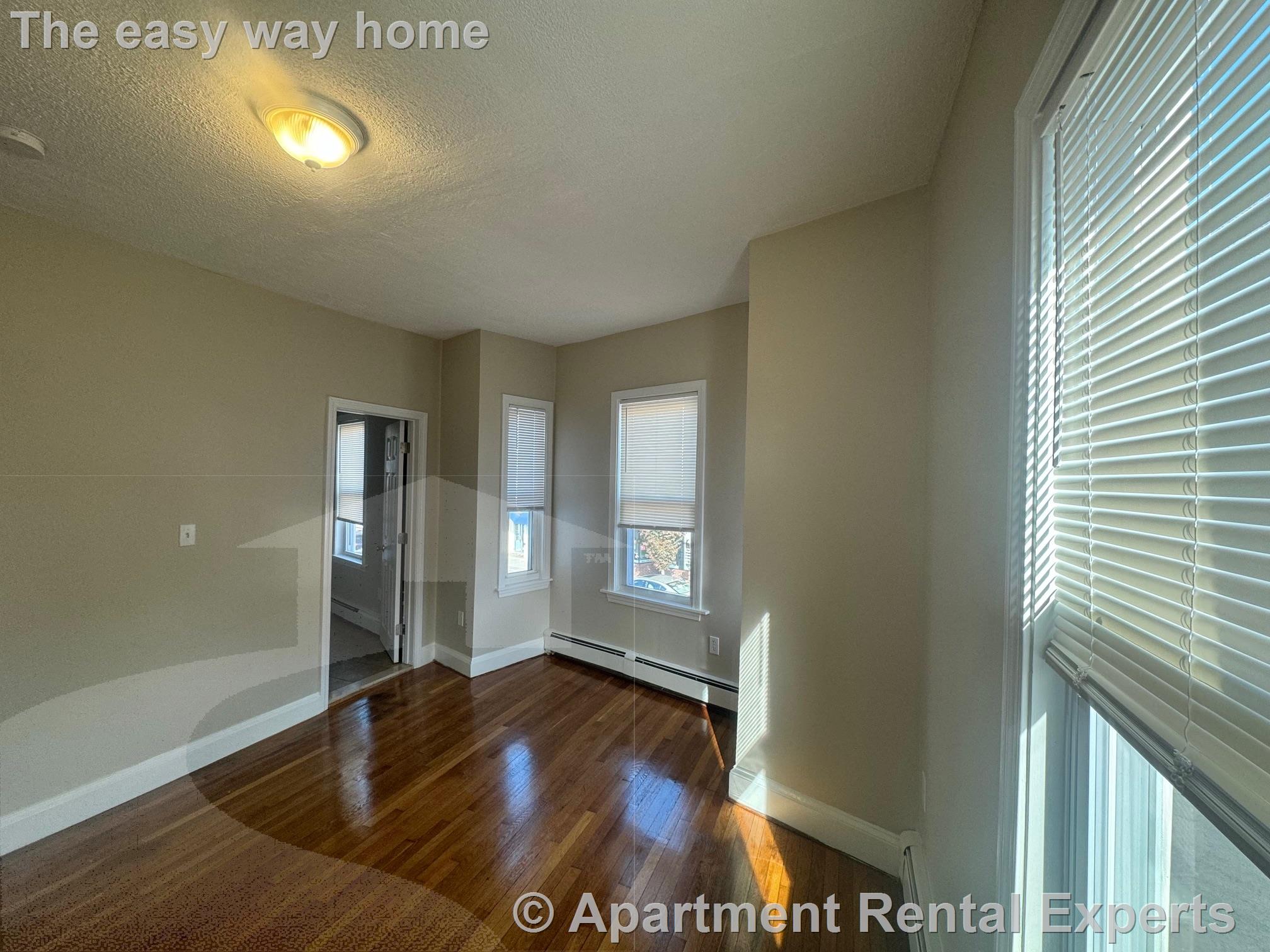 512 Medford St, Magoun Square