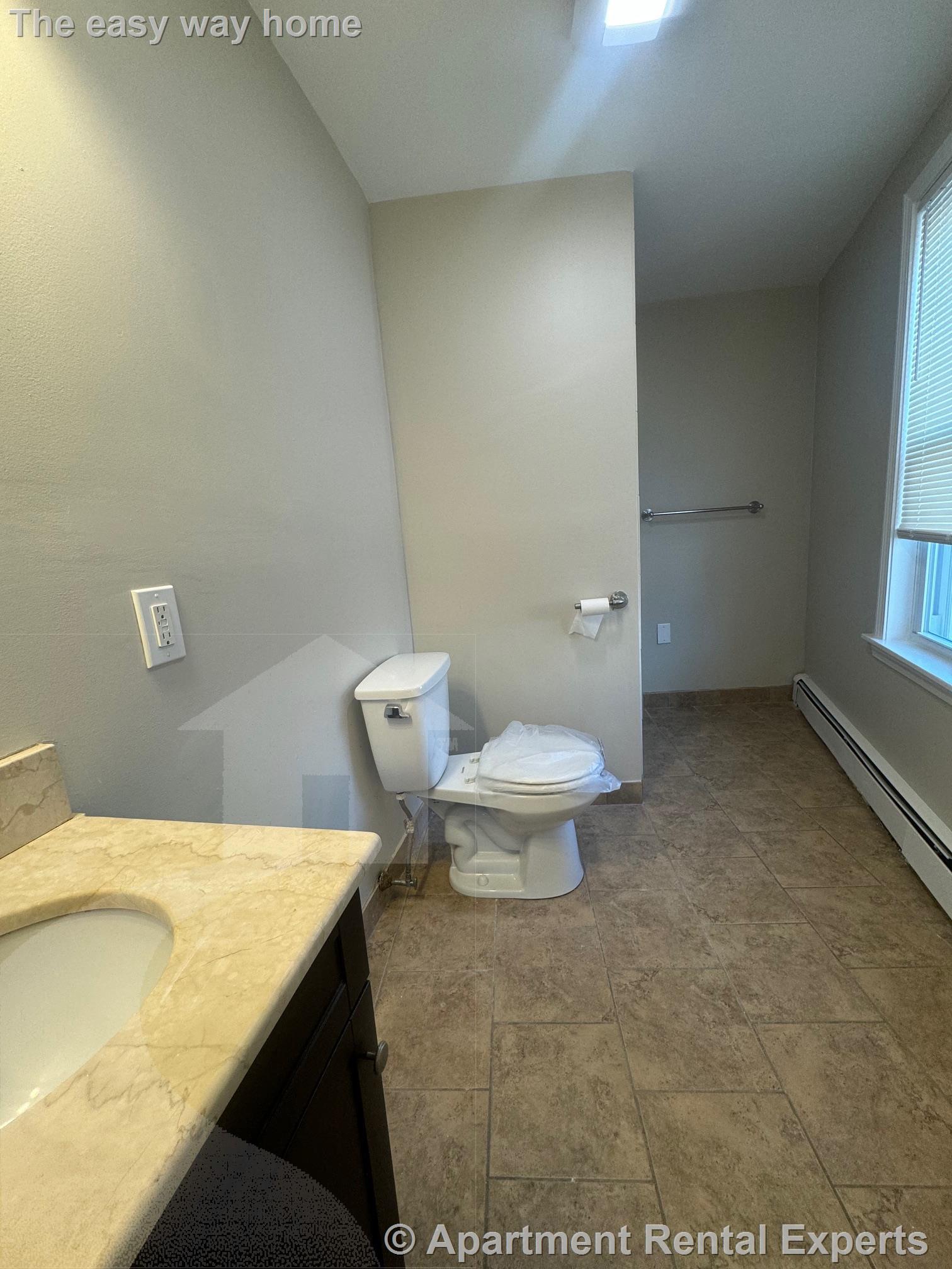 512 Medford St, Magoun Square