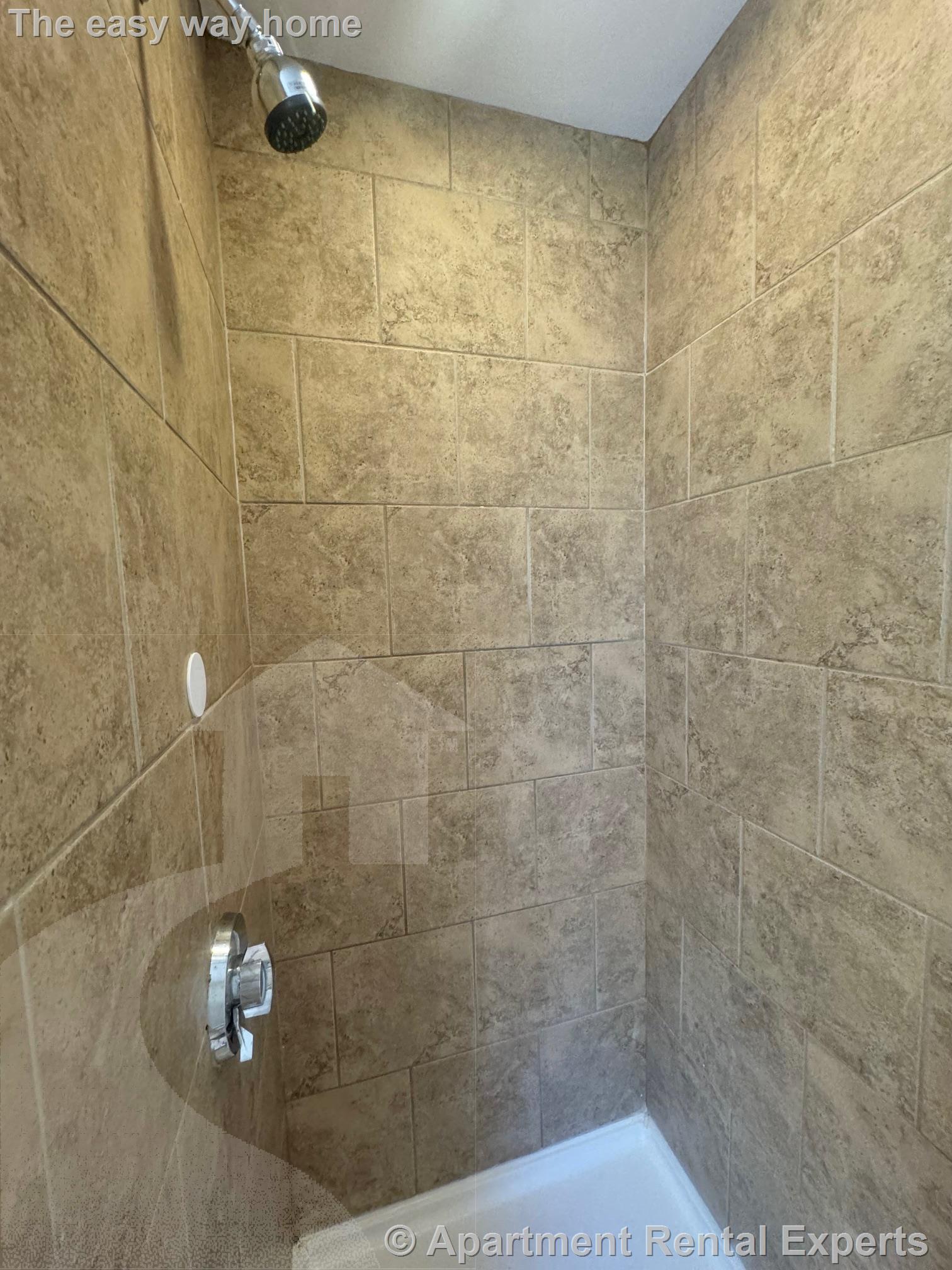 512 Medford St, Magoun Square