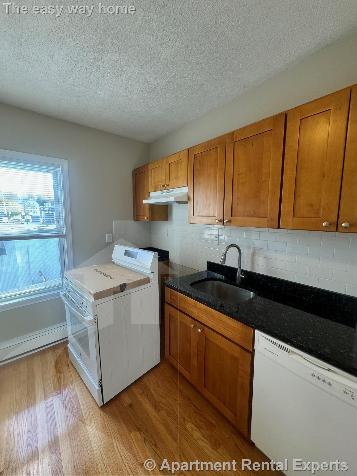 512 Medford St, Magoun Square