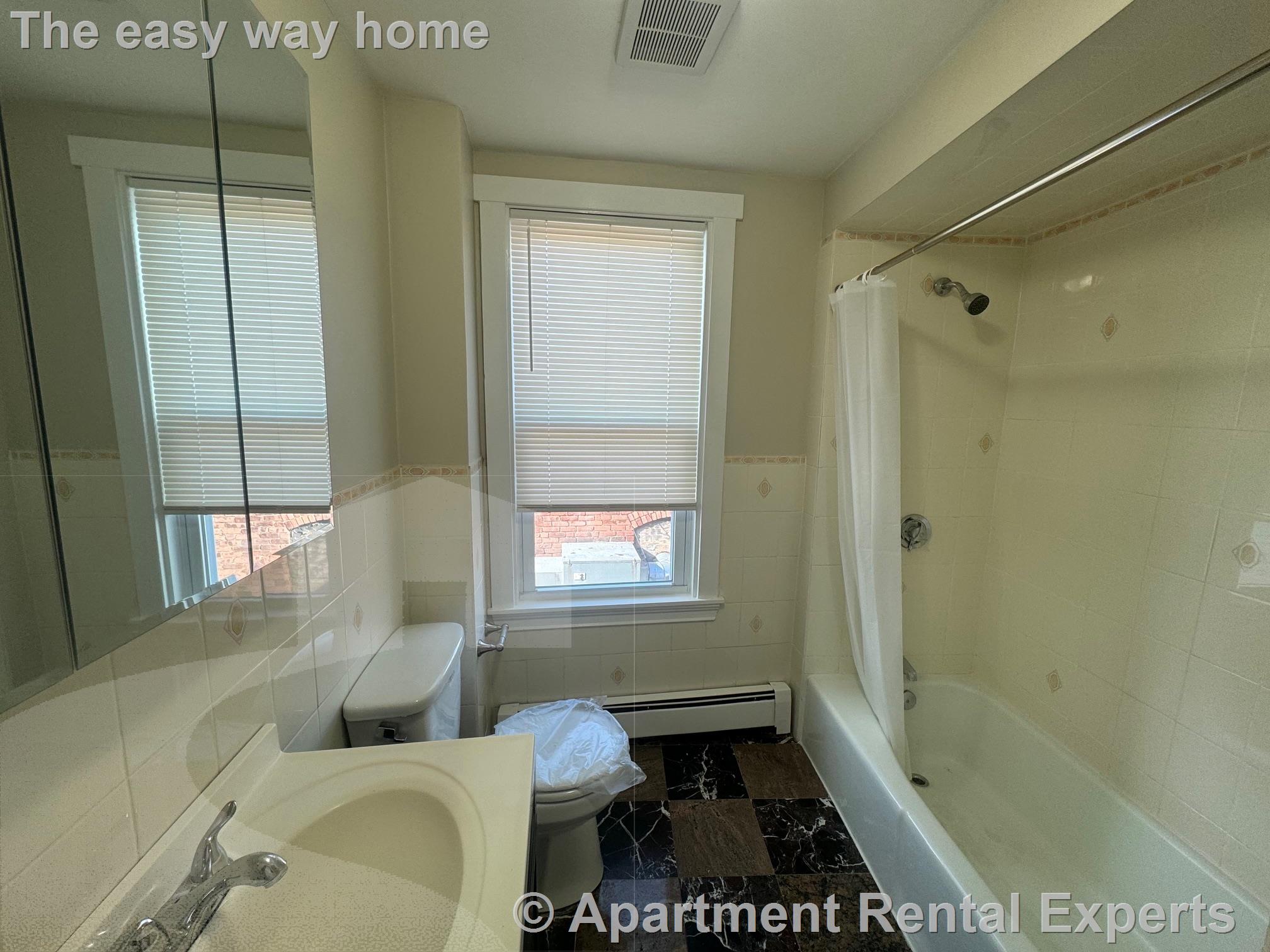 512 Medford St, Magoun Square