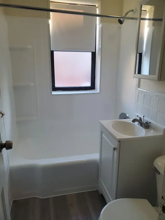 15 Victory Rd, Dorchester