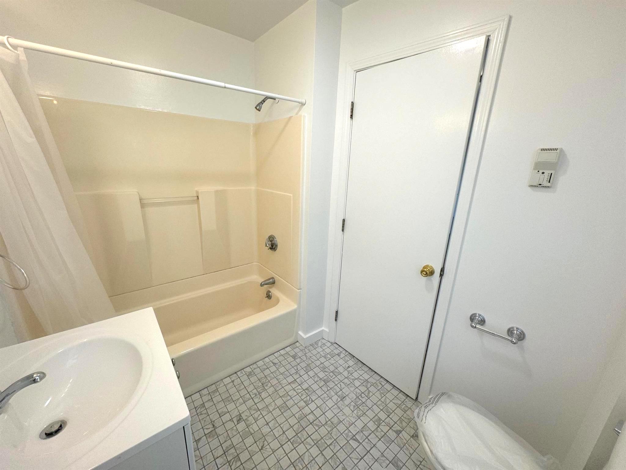 35 Davis Sq, Davis Square