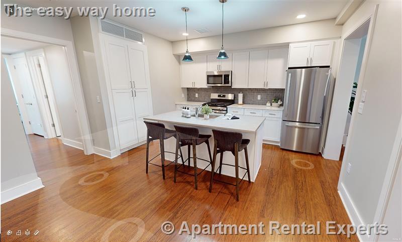 386 Harvard St, Harvard Square