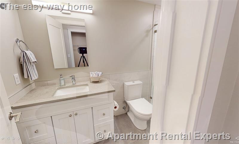 386 Harvard St, Harvard Square