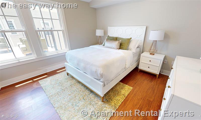 386 Harvard St, Harvard Square