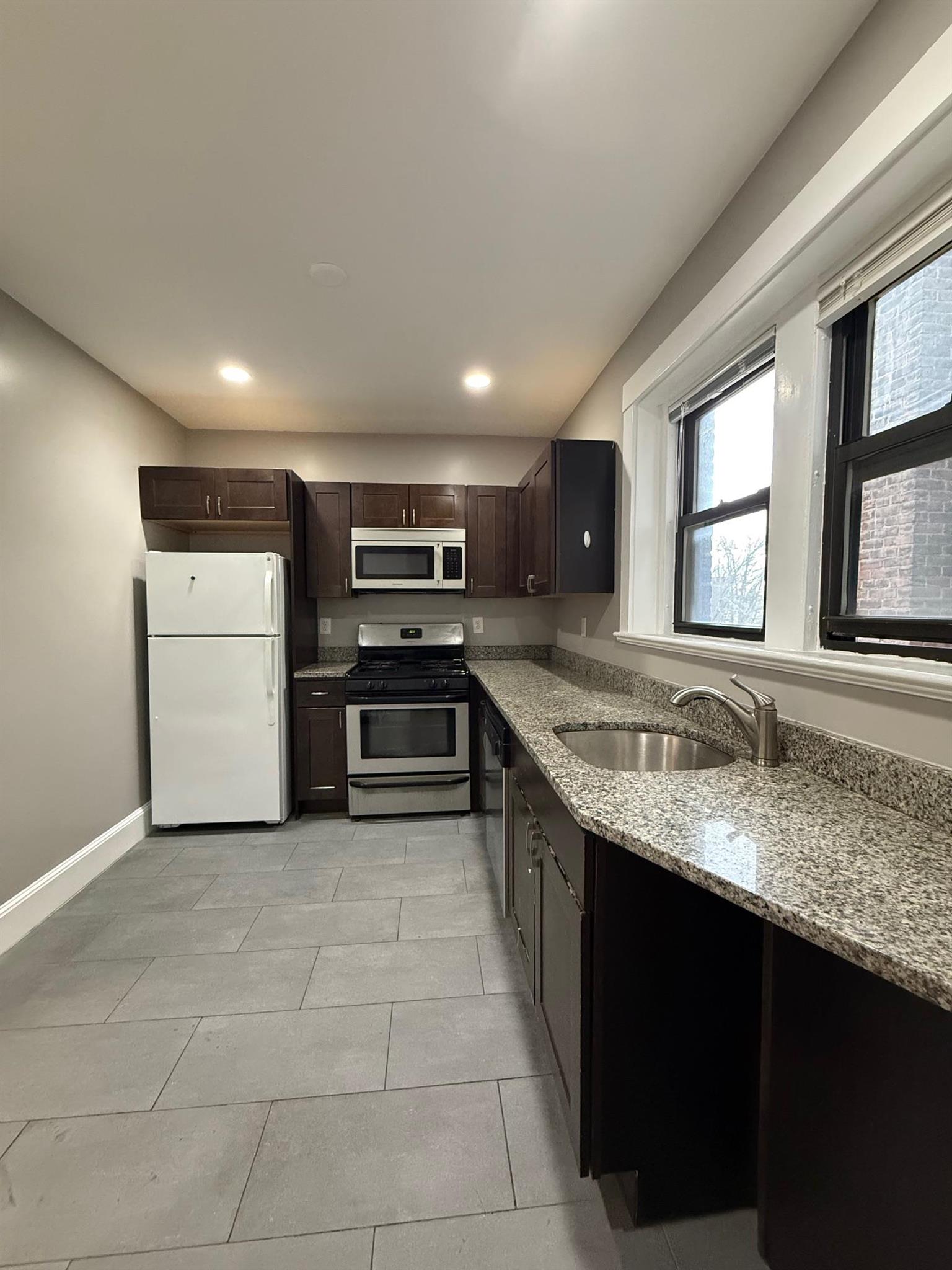 9 Upland Rd, Neighborhood Nine