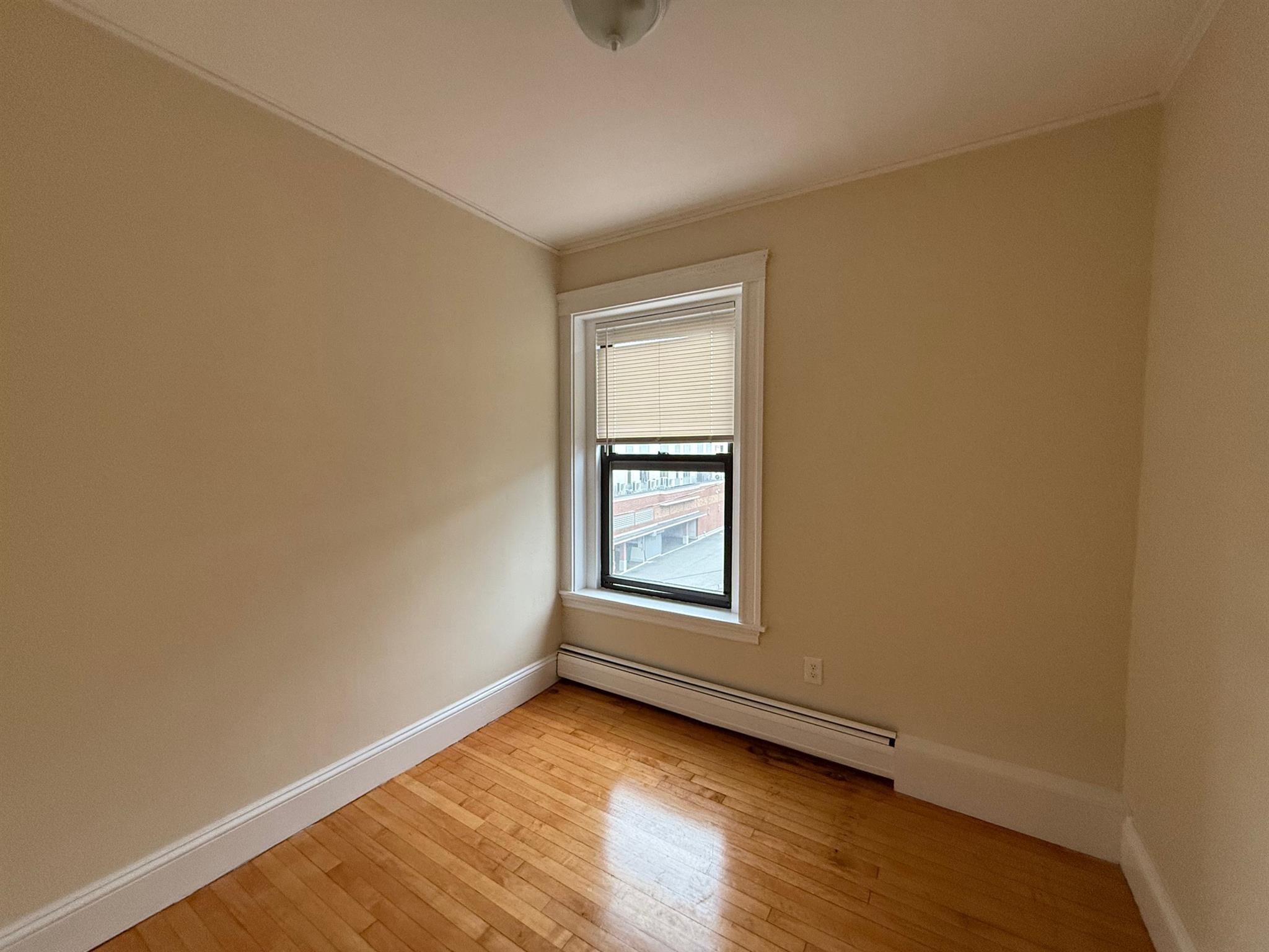 9 Upland Rd, Neighborhood Nine