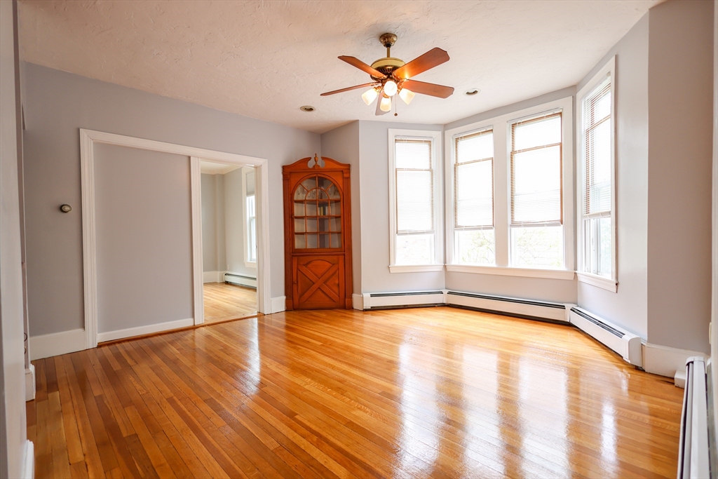 50 Maple St, Braintree