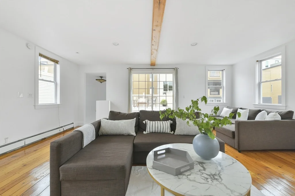 93 Dresser St, South Boston