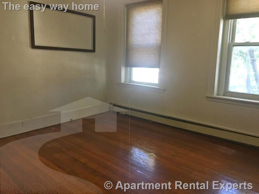 9 Fulkerson St, East Cambridge