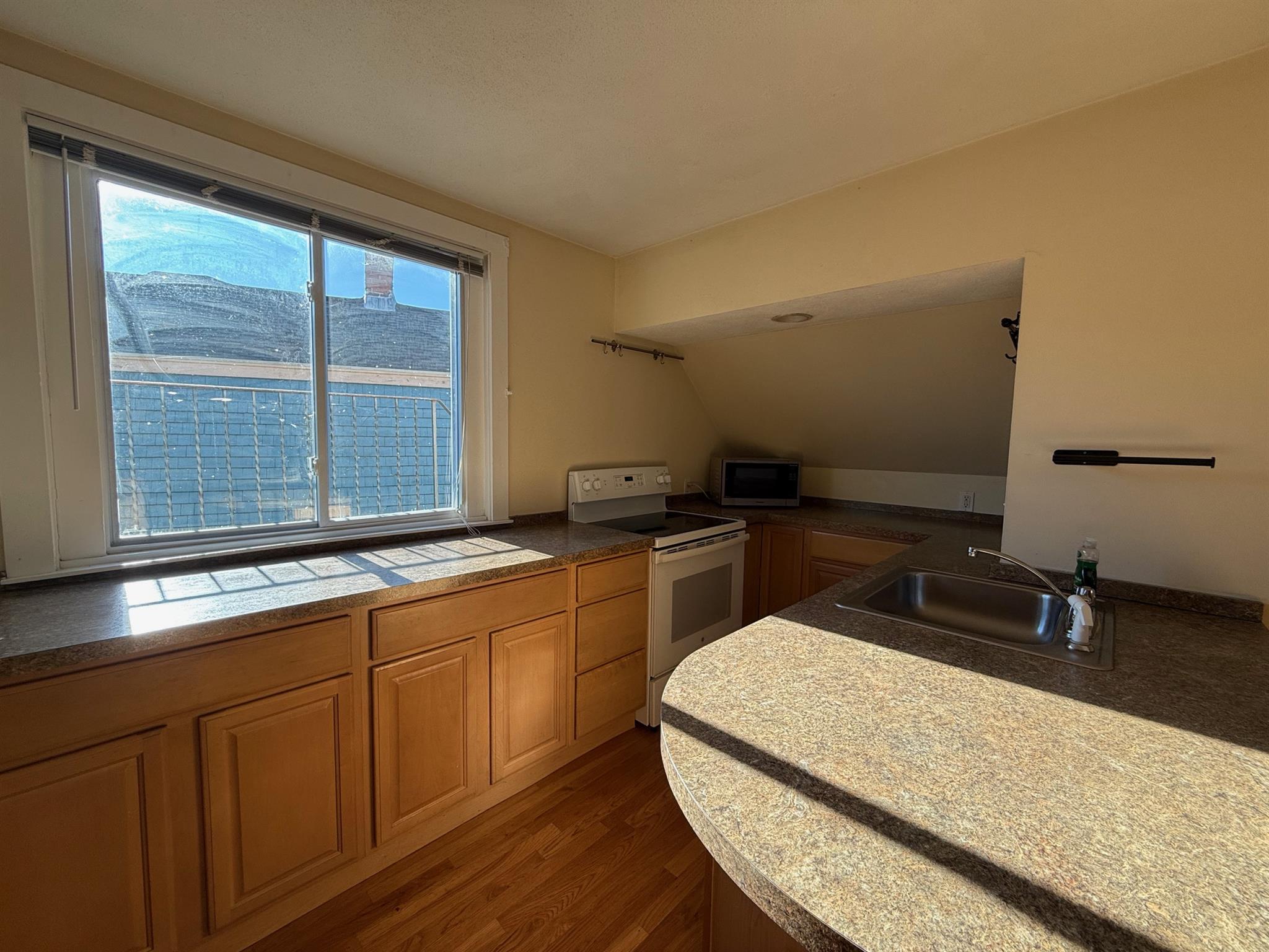 16 Winter St, Davis Square