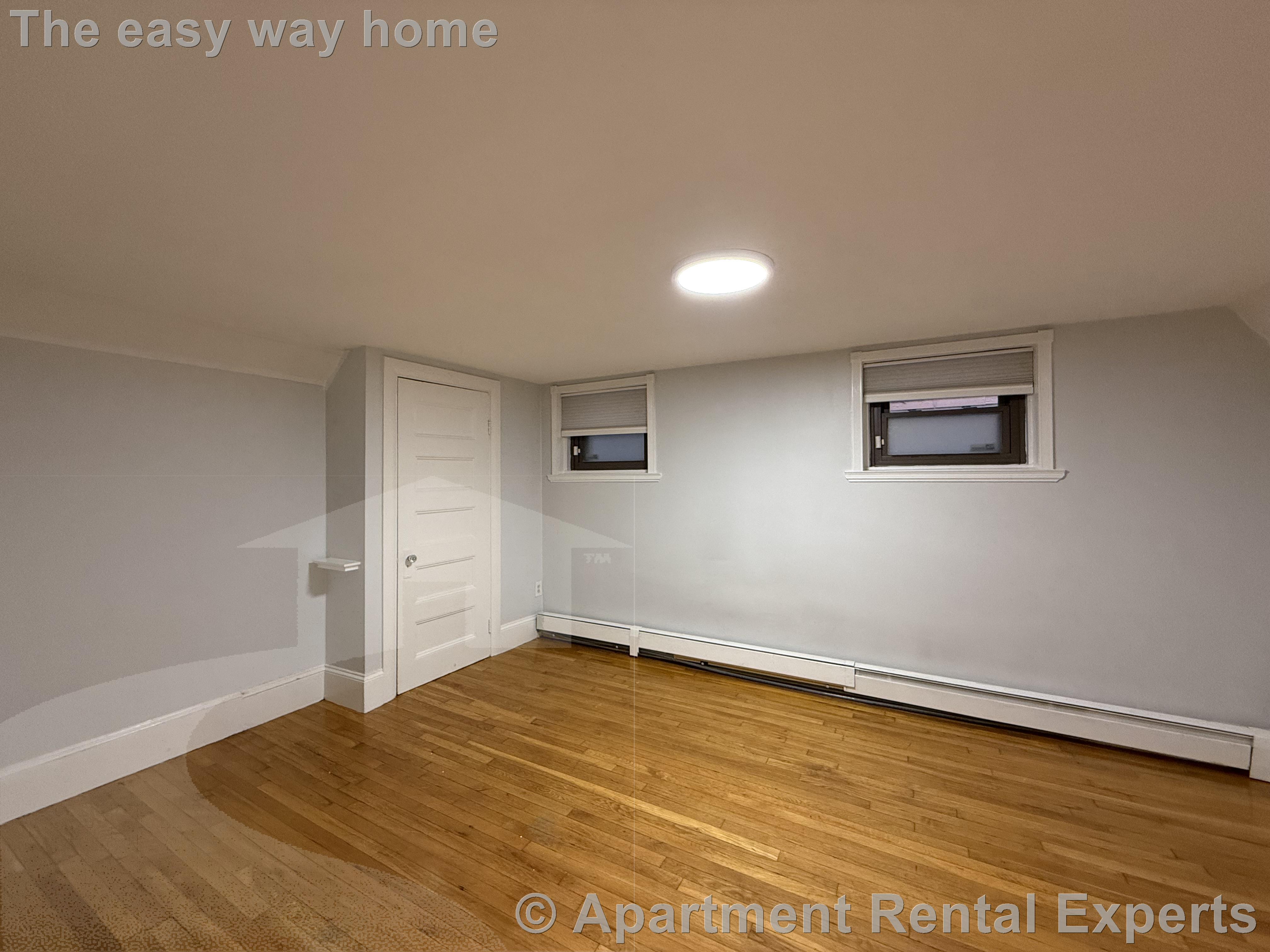 15 Trowbridge St, Harvard Square