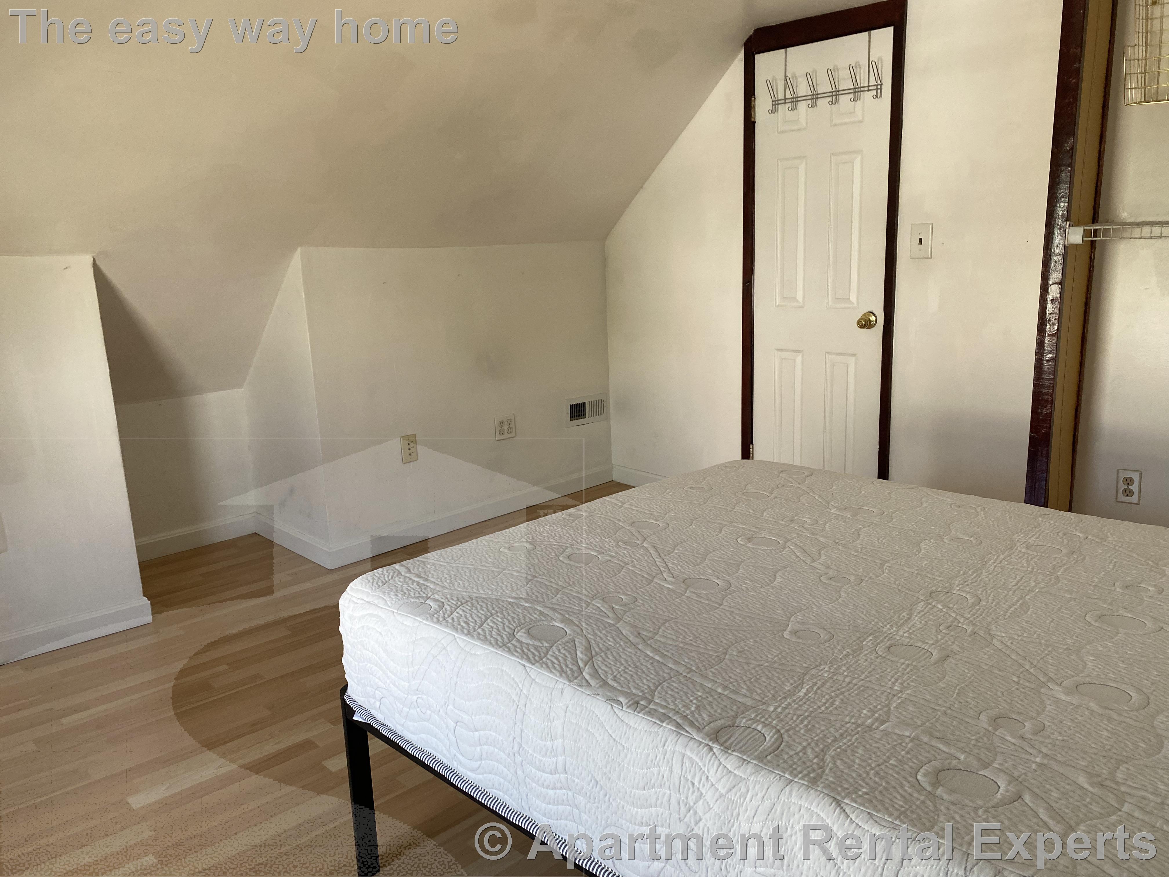 9 Playstead Rd, Malden Center