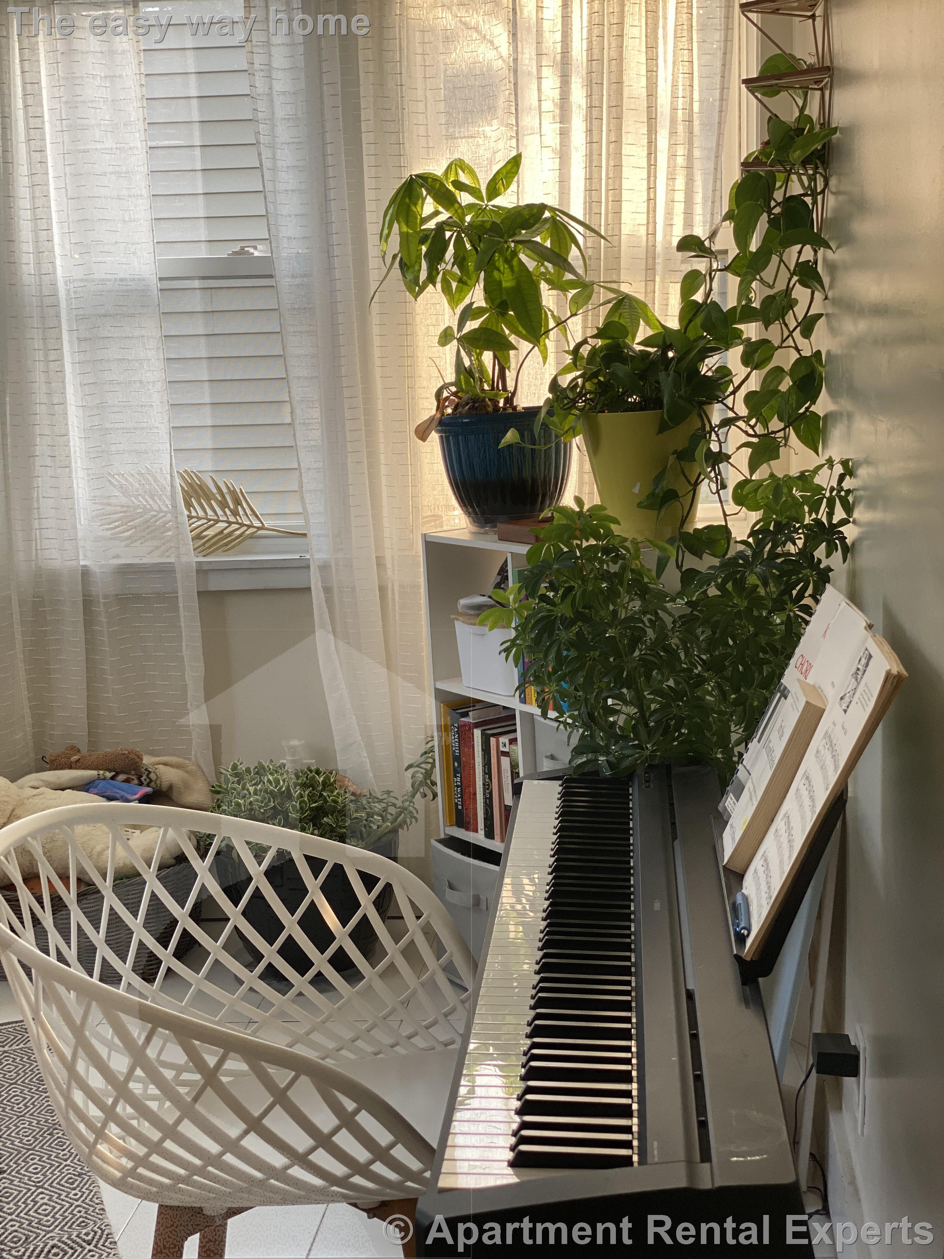 9 Playstead Rd, Malden Center