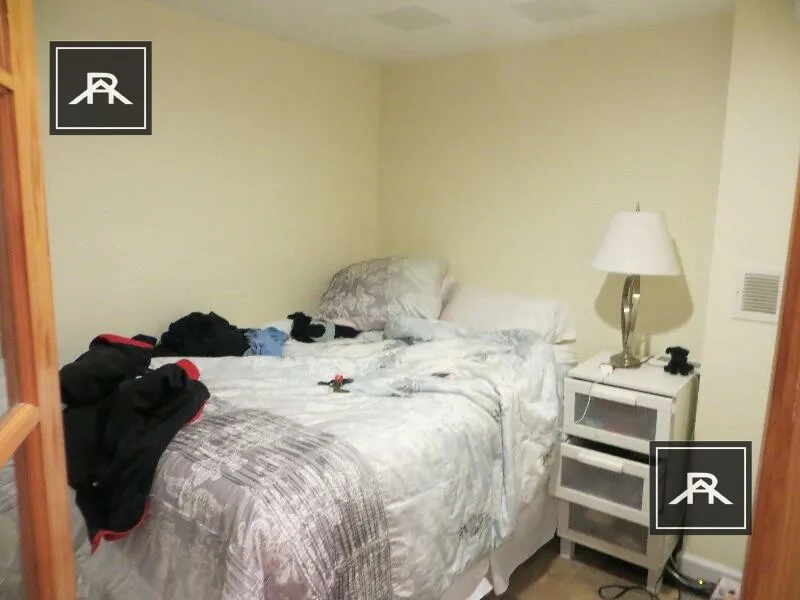 1689 Beacon St, Aspinwall Hill