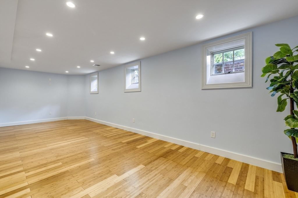 171 Marsh St, Belmont