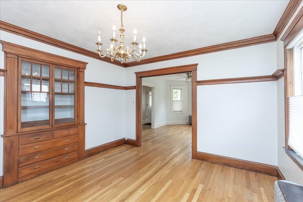 31 Iona St, Roslindale