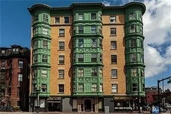 492 Massachusetts Ave, South End