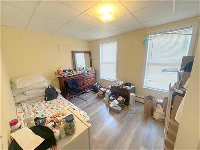 15 Laurel St, Ward Two