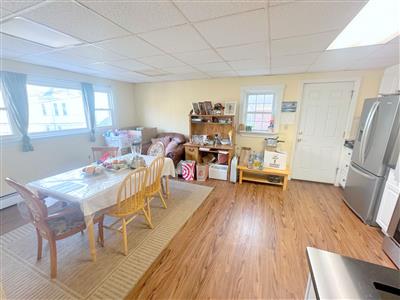 15 Laurel St, Ward Two