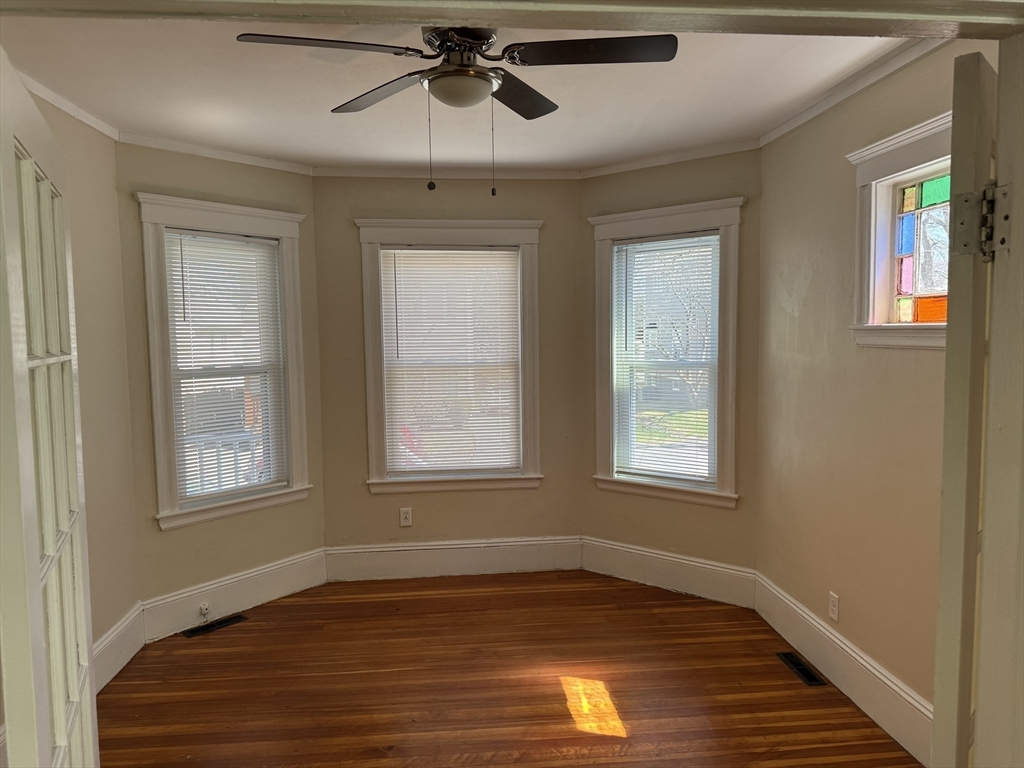 32 South Prospect St, Bradford