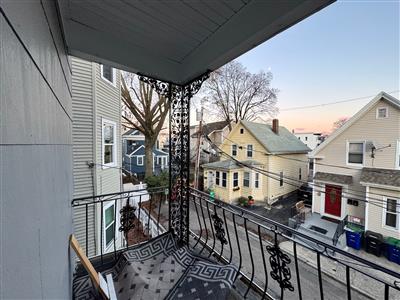 10 Pearl Street Pl, East Somerville