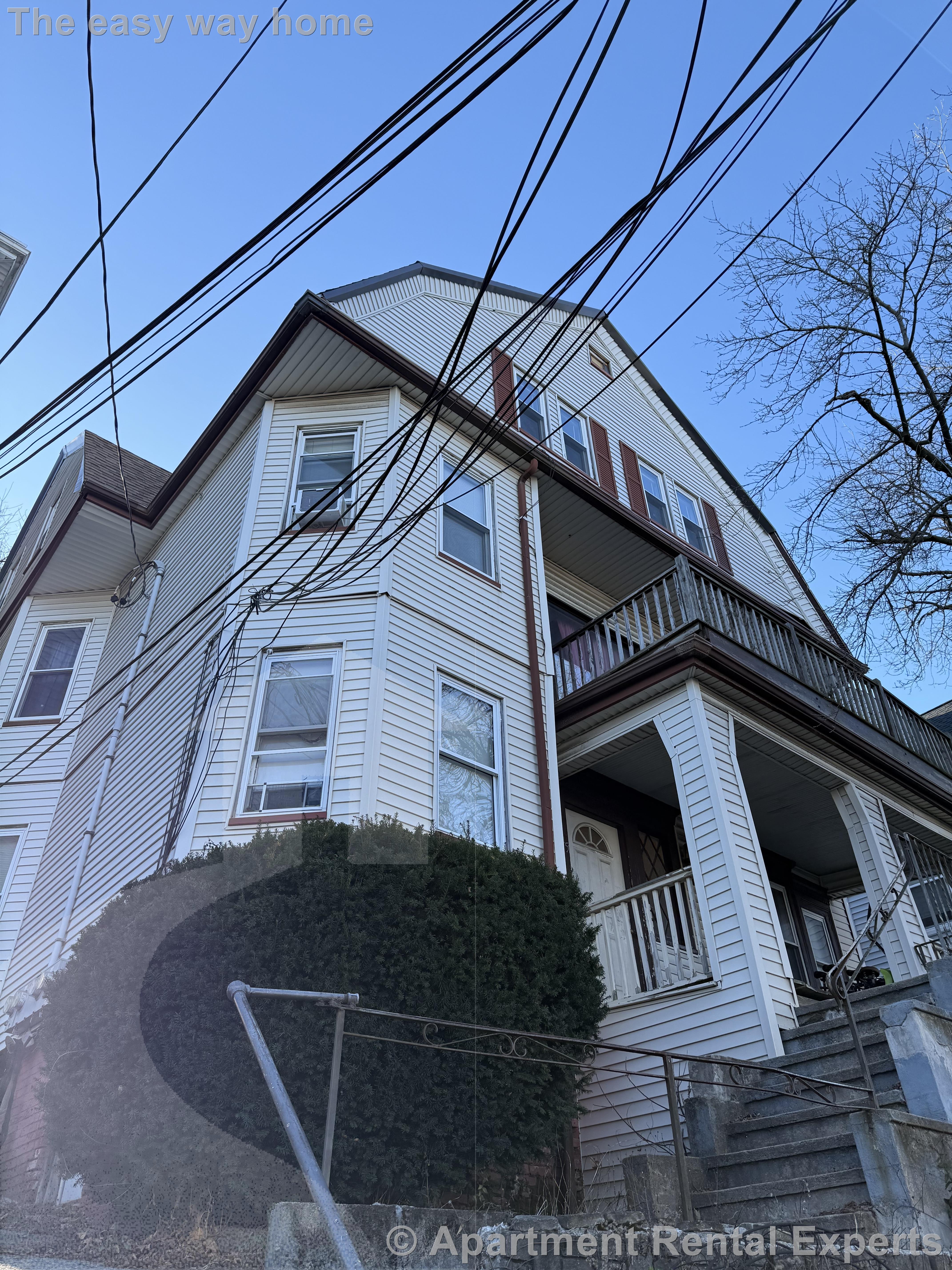 45 Main St, Winter Hill