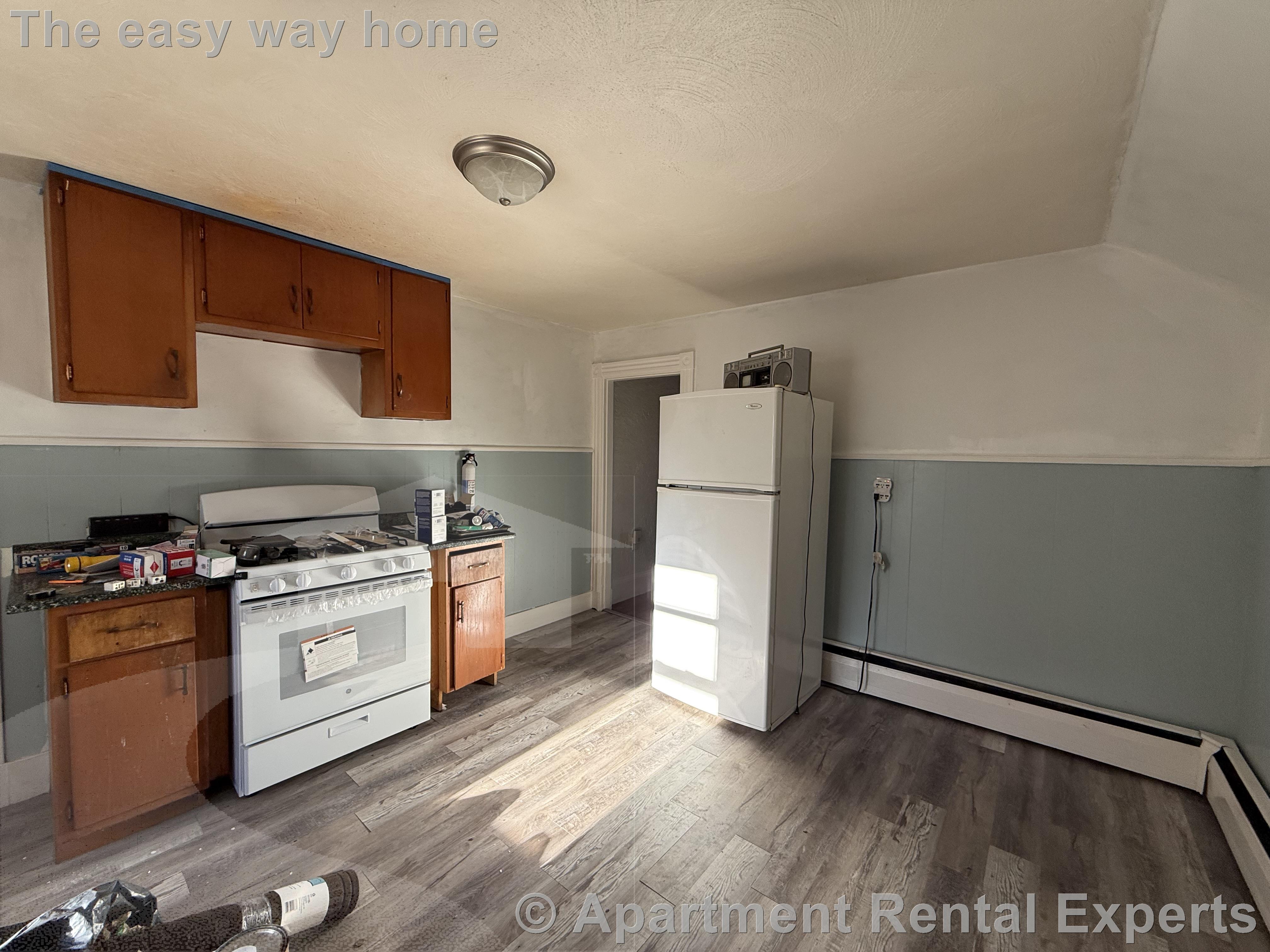 45 Main St, Winter Hill