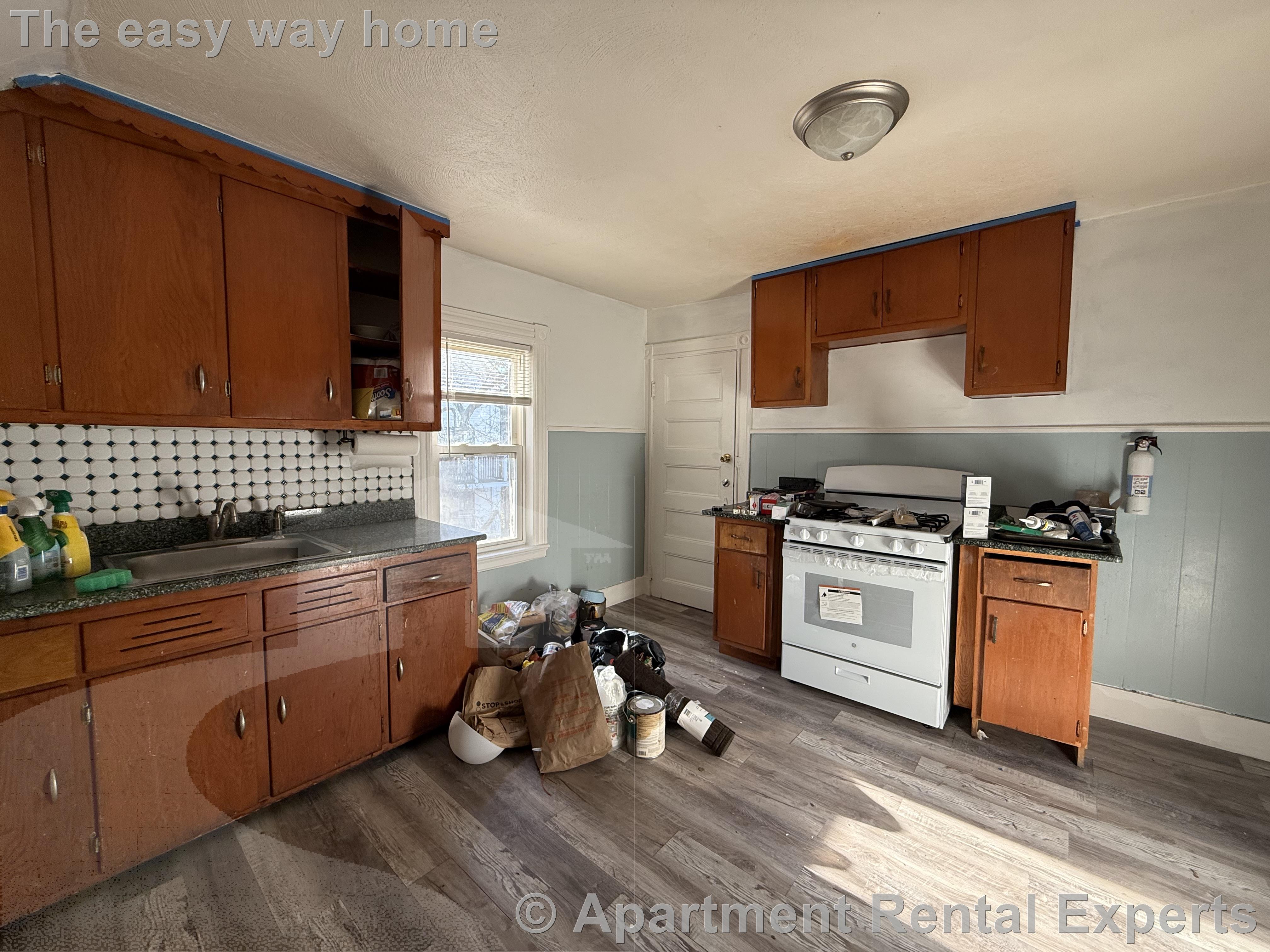 45 Main St, Winter Hill