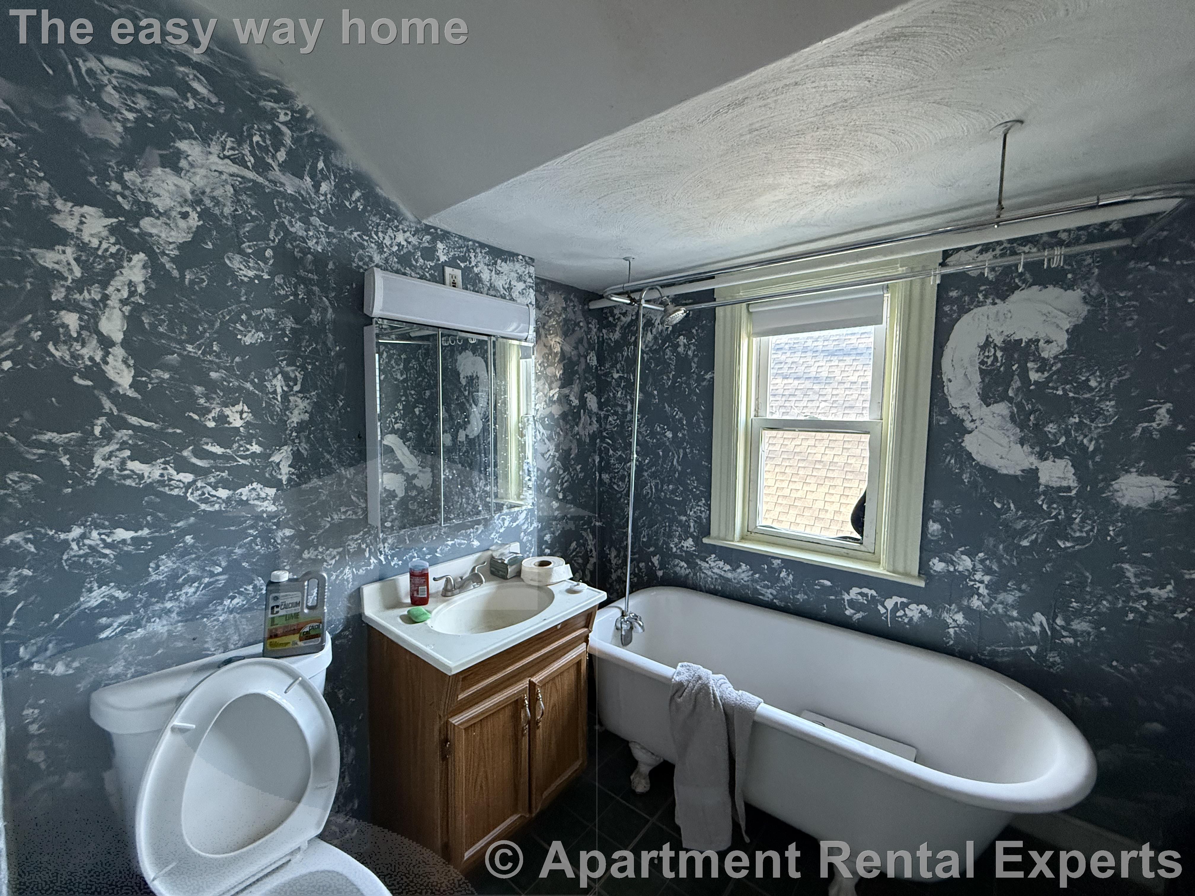 45 Main St, Winter Hill