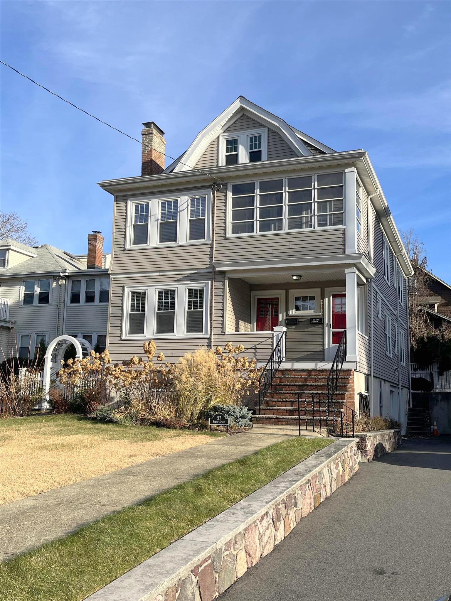 57 Forest St, Medford