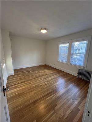 57 Forest St, Medford