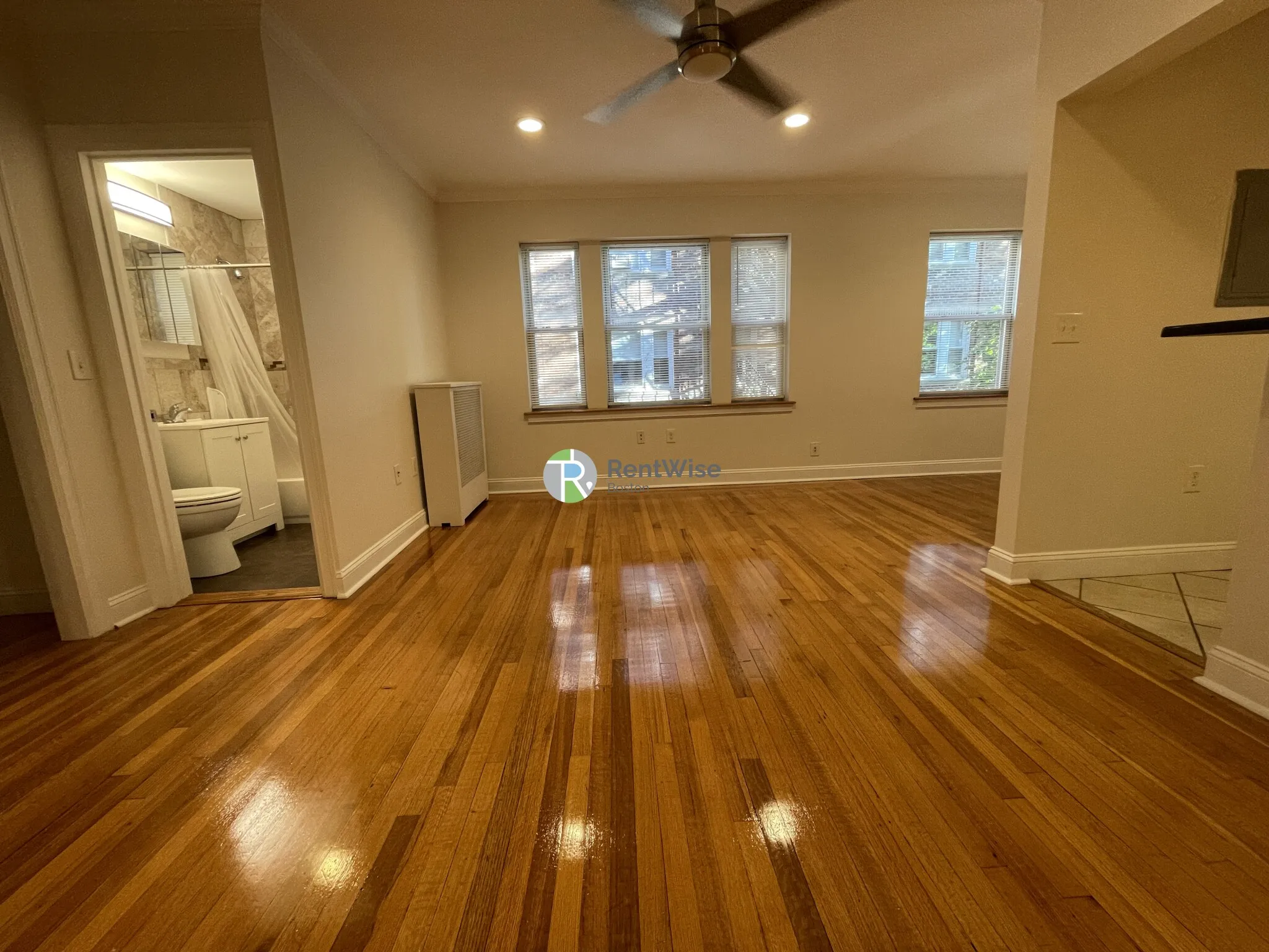 96 Washington St, Brighton