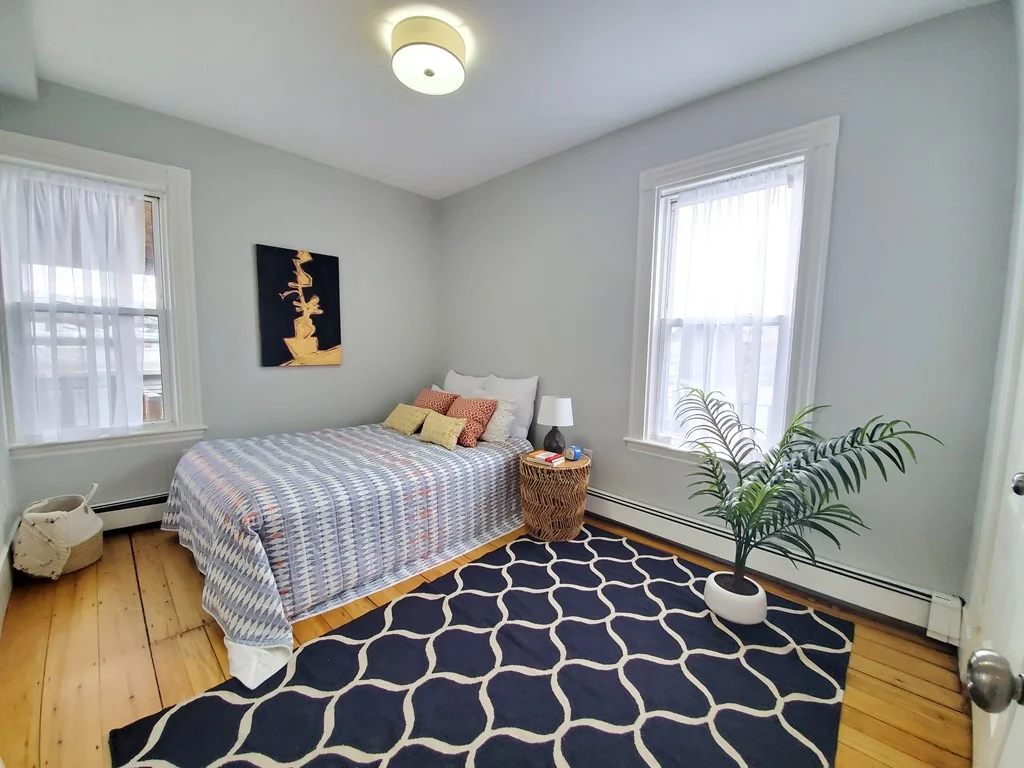 25 Kensington Ave, East Somerville