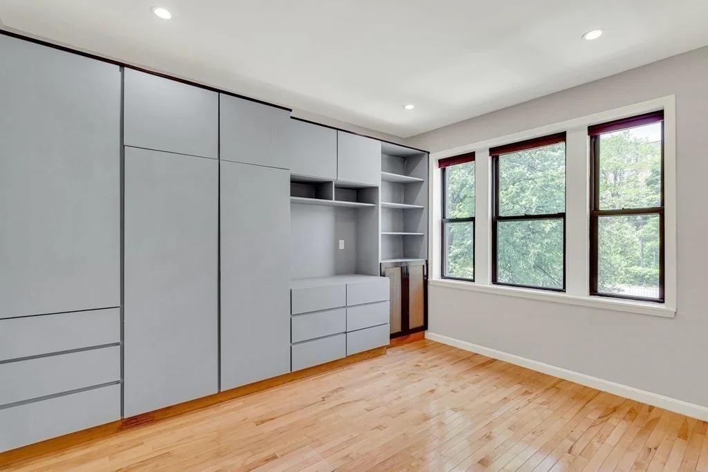 1706 Commonwealth Ave, Brighton