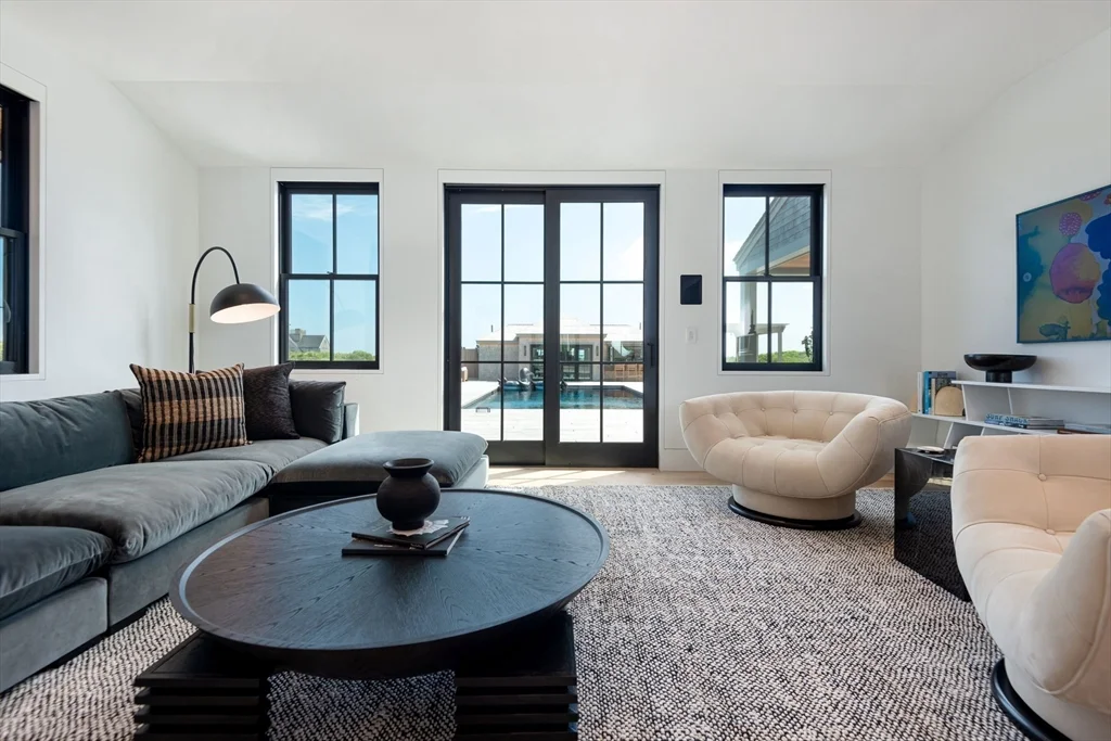 30 Devon Street   Full Compound, Nantucket