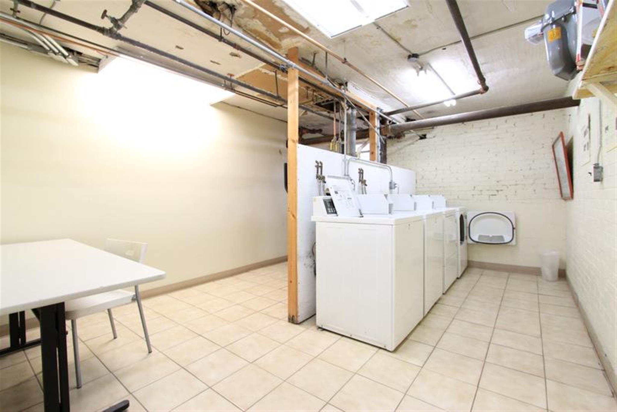 4 Cogswell Ave, North Cambridge