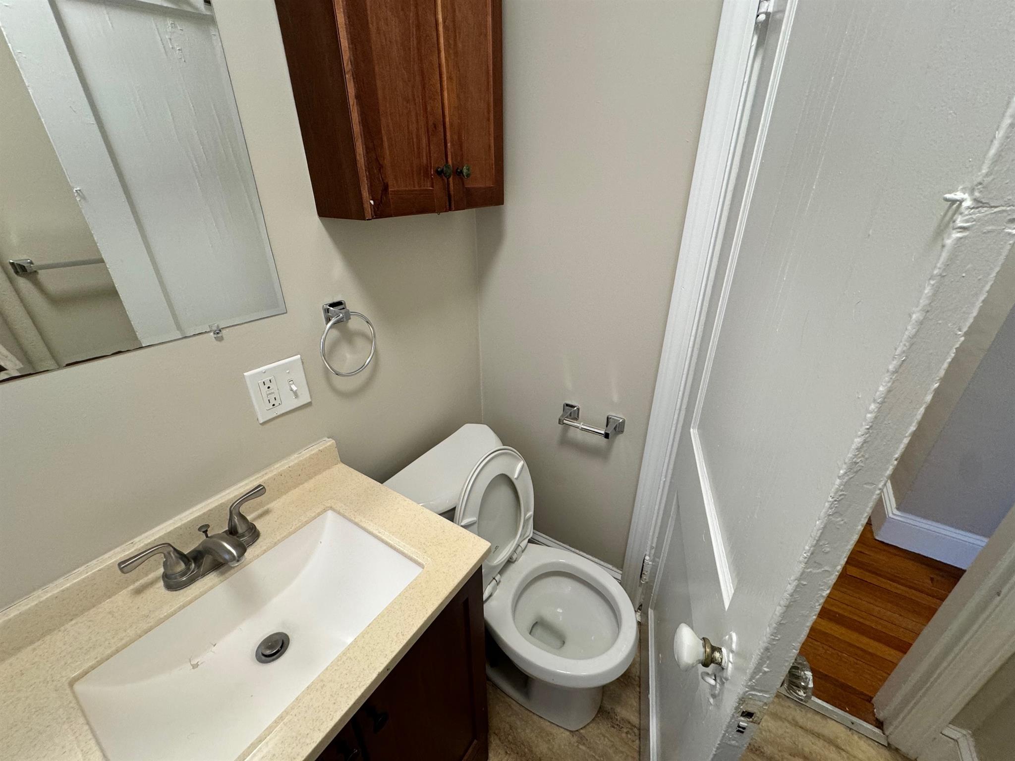 4 Cogswell Ave, North Cambridge