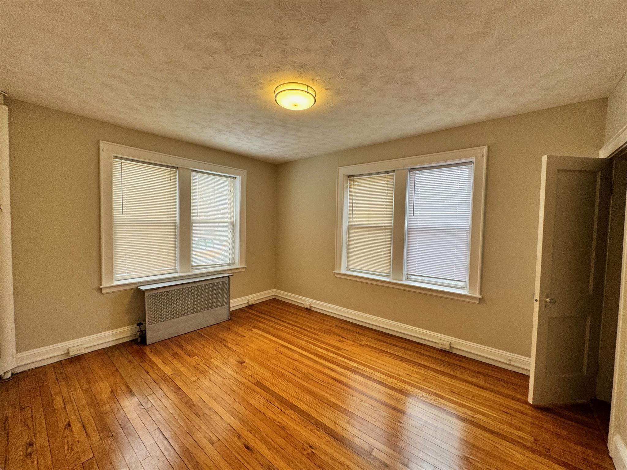 4 Cogswell Ave, North Cambridge