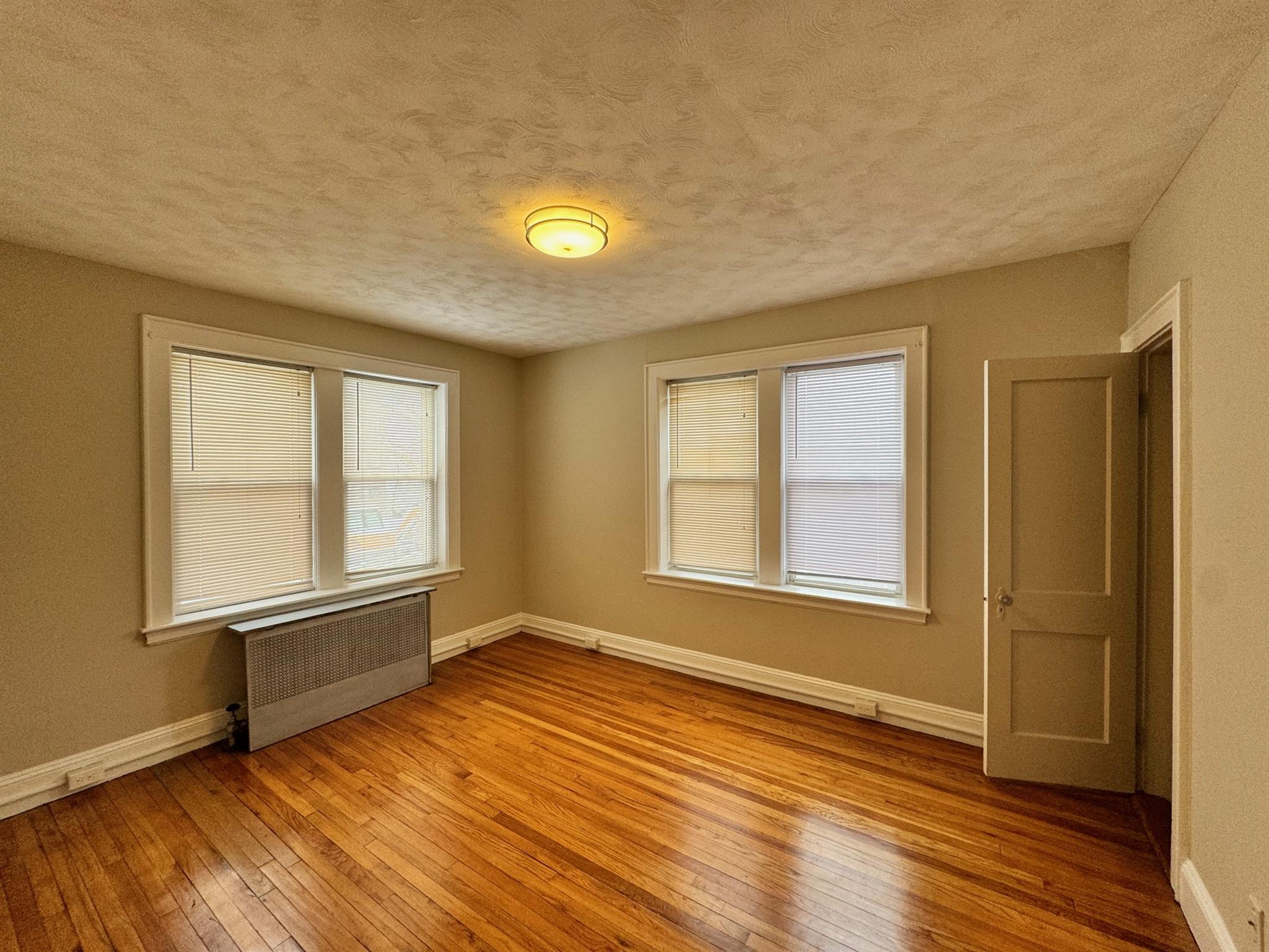 4 Cogswell Ave, North Cambridge