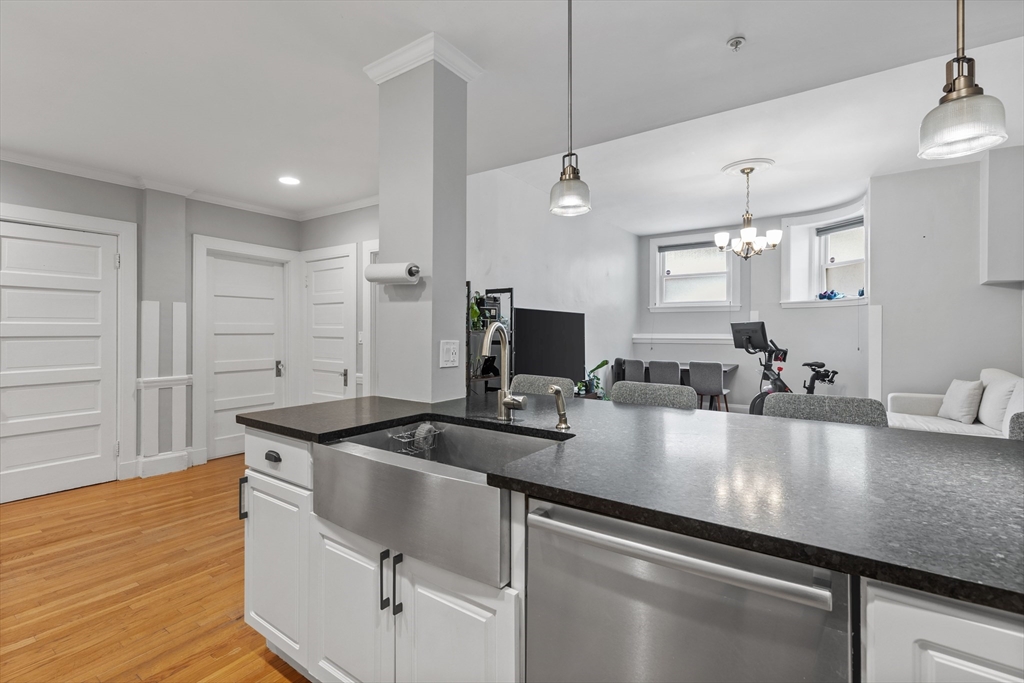 195 Saint Paul St, Brookline