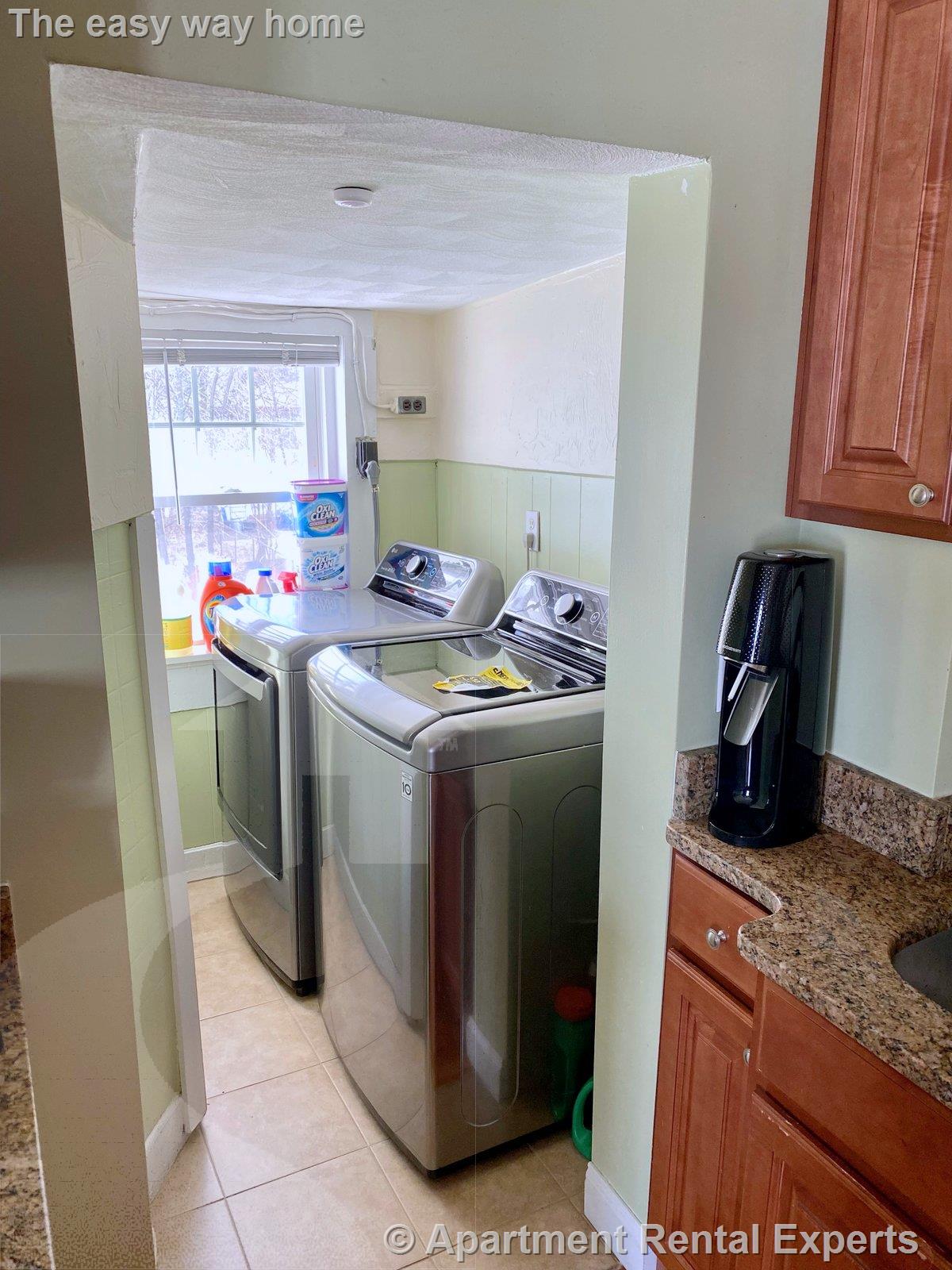 14 Rockland Pl, Malden Center