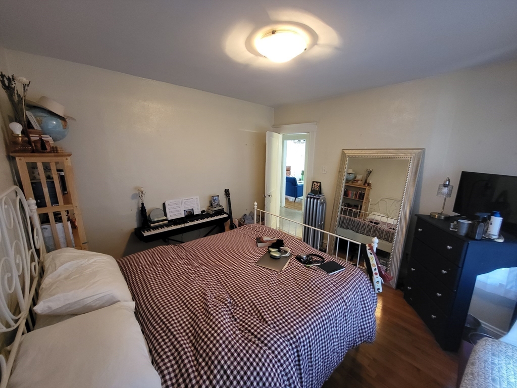 20 Morrison Ave, Powder House Square